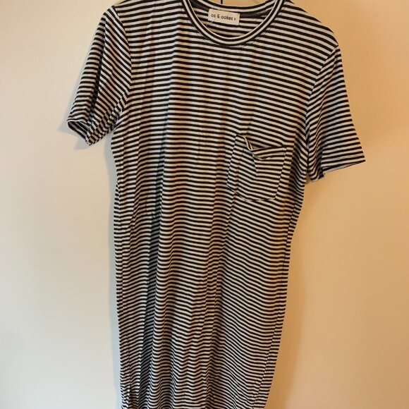 Oas & Oakes T-Shirt Dress - Picture 2 of 3